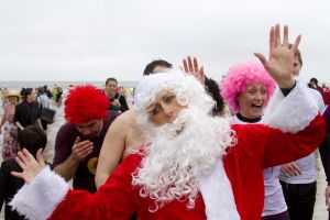 tenby boxing day swim 21 sm.jpg